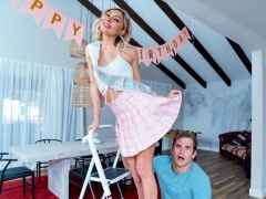 Dvě prciny v sukních | Pornuj.cz - porno zdarma